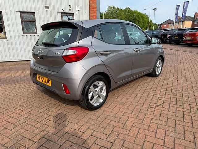 Hyundai I10 1.2 SE Connect Hatchback 5dr Petrol Manual Euro 6 (s/s) (84 ps) Brown