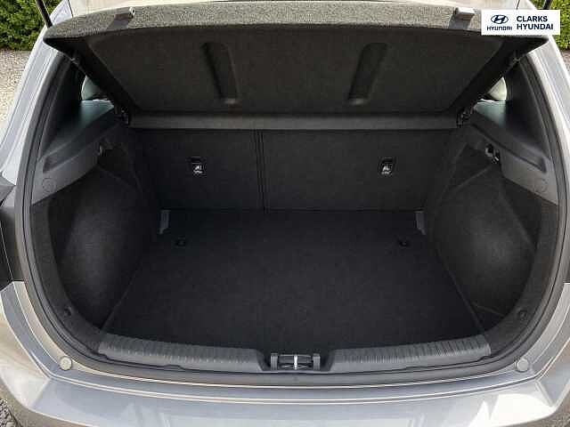 Hyundai i30 1.0 T-GDi MHEV SE Connect Hatchback 5dr Petrol Hybrid DCT Euro 6 (s/s) (120 ps)