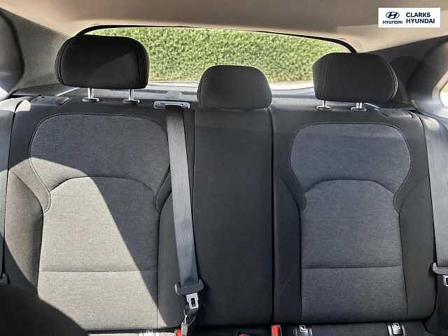 Hyundai i30 1.0 T-GDi MHEV SE Connect Hatchback 5dr Petrol Hybrid DCT Euro 6 (s/s) (120 ps)
