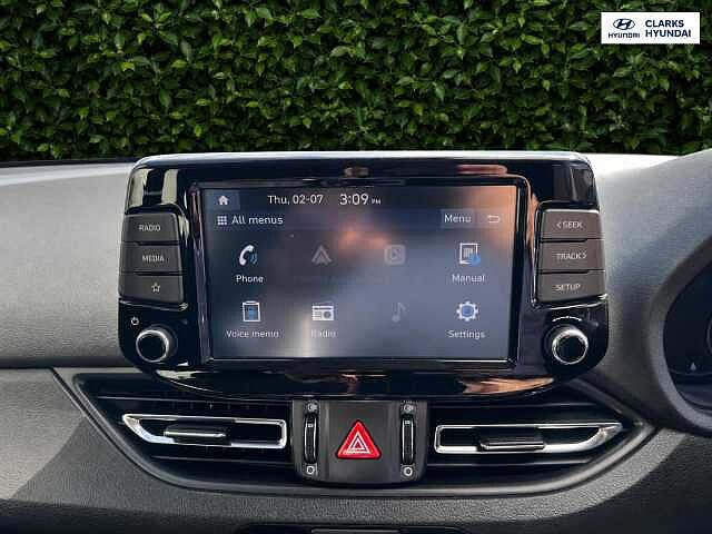 Hyundai i30 1.0 T-GDi MHEV SE Connect Hatchback 5dr Petrol Hybrid DCT Euro 6 (s/s) (120 ps)