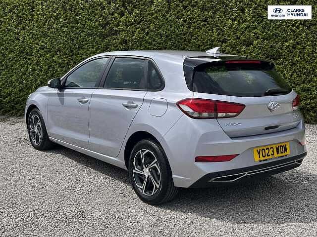 Hyundai i30 1.0 T-GDi MHEV SE Connect Hatchback 5dr Petrol Hybrid DCT Euro 6 (s/s) (120 ps)