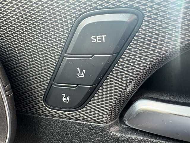 Hyundai SANTA FE 2.2 CRDi Premium SE SUV 5dr Diesel Auto 4WD Euro 6 (s/s) 7 Seat (200 ps)