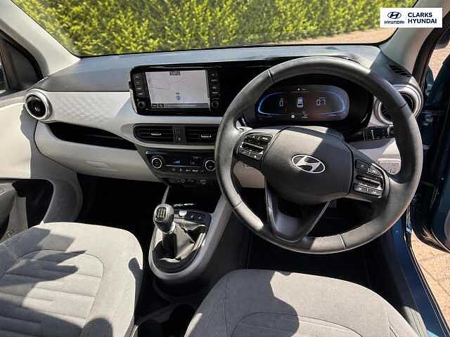 Hyundai i10 1.2 Premium Hatchback 5dr Petrol Manual Euro 6 (s/s) (79 ps)