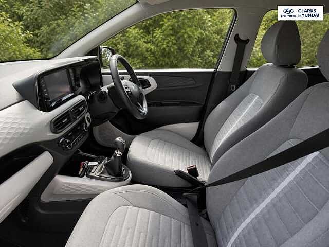 Hyundai i10 1.2 Premium Hatchback 5dr Petrol Manual Euro 6 (s/s) (79 ps)