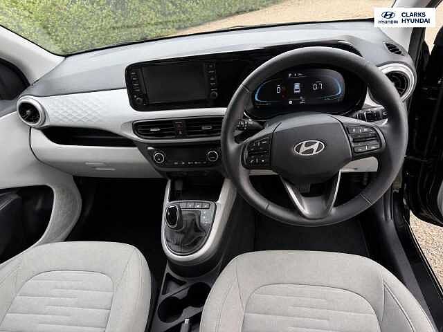 Hyundai i10 1.2 Premium Hatchback 5dr Petrol Auto Euro 6 (s/s) (79 ps)