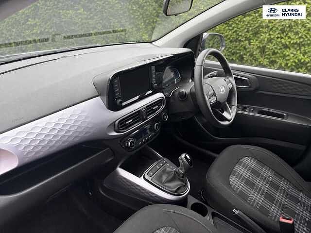 Hyundai I10 1.2 Premium Hatchback 5dr Petrol Auto Euro 6 (s/s) (79 ps) Grey