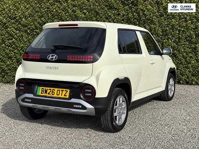 Hyundai INSTER Long Range 49kWh 01 SUV 5dr Electric Auto (115 ps)
