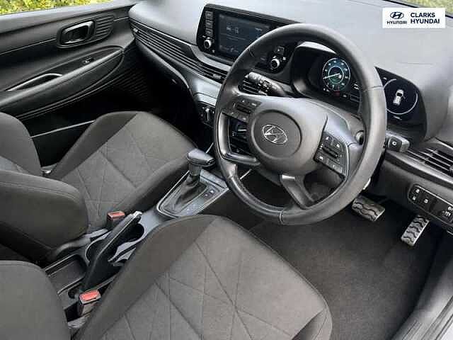 Hyundai BAYON 1.0 T-GDi MHEV SE Connect SUV 5dr Petrol Hybrid DCT Euro 6 (s/s) (100 ps) Blue