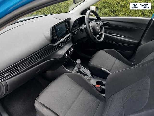 Hyundai BAYON 1.0 T-GDi MHEV SE Connect SUV 5dr Petrol Hybrid DCT Euro 6 (s/s) (100 ps) Blue