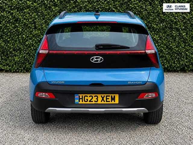 Hyundai BAYON 1.0 T-GDi MHEV SE Connect SUV 5dr Petrol Hybrid DCT Euro 6 (s/s) (100 ps) Blue