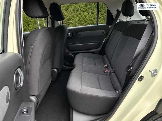 Hyundai INSTER Long Range 49kWh 01 SUV 5dr Electric Auto (115 ps) Yellow