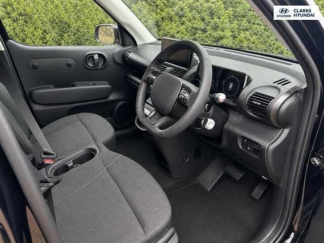 Hyundai INSTER Long Range 49kWh 01 SUV 5dr Electric Auto (115 ps)