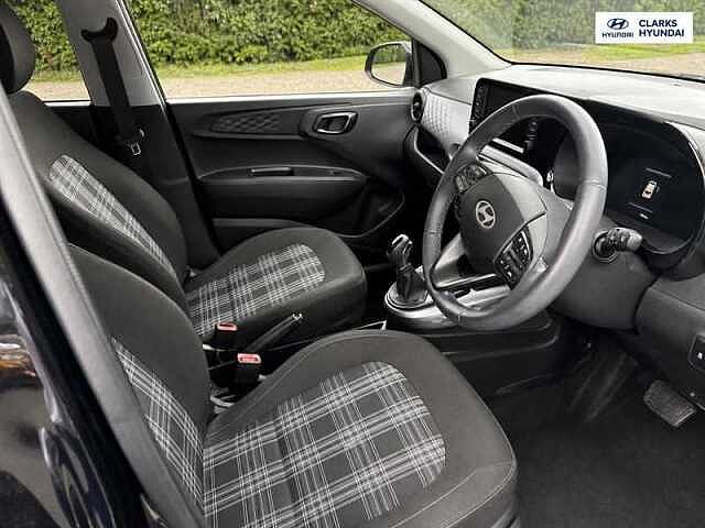 Hyundai i10 1.2 Premium Hatchback 5dr Petrol Auto Euro 6 (s/s) (79 ps)