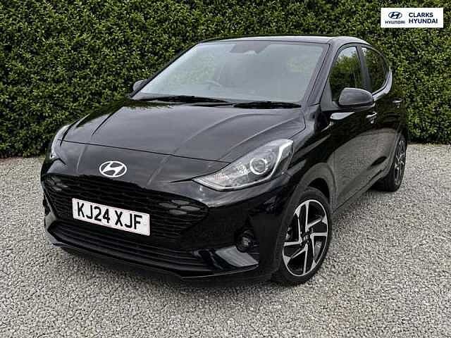 Hyundai i10 1.2 Premium Hatchback 5dr Petrol Auto Euro 6 (s/s) (79 ps)