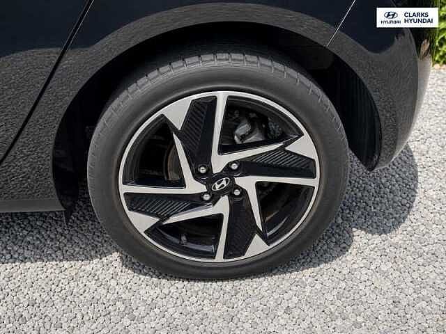 Hyundai i10 1.2 Premium Hatchback 5dr Petrol Auto Euro 6 (s/s) (79 ps)