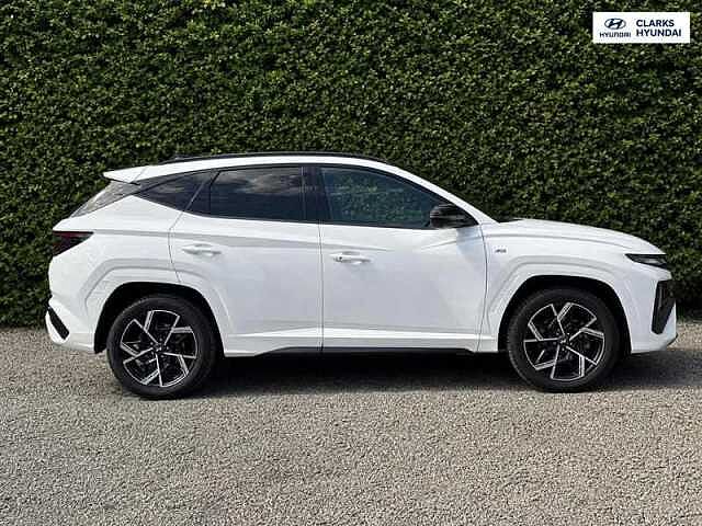 Hyundai TUCSON 1.6T N Line S SUV 5dr Petrol Hybrid Auto Euro 6 (s/s) (239 ps) White
