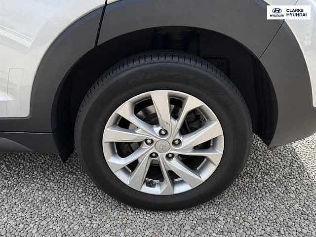 Hyundai TUCSON 1.6 GDi SE Nav SUV 5dr Petrol Manual Euro 6 (s/s) (132 ps) Silver