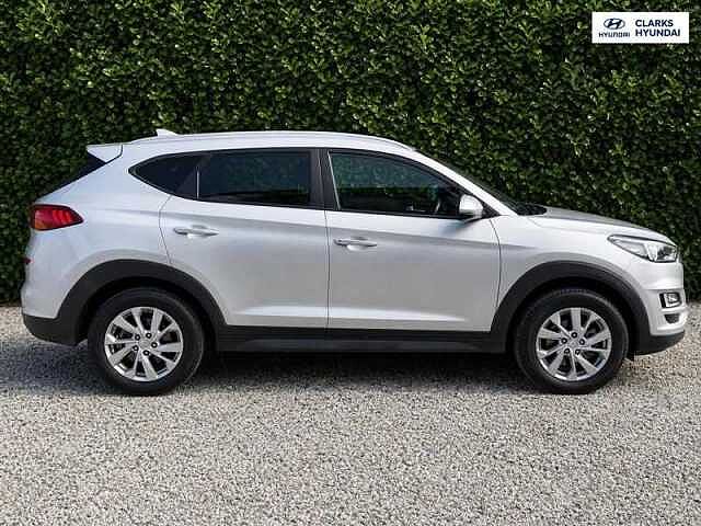 Hyundai TUCSON 1.6 GDi SE Nav SUV 5dr Petrol Manual Euro 6 (s/s) (132 ps) Silver