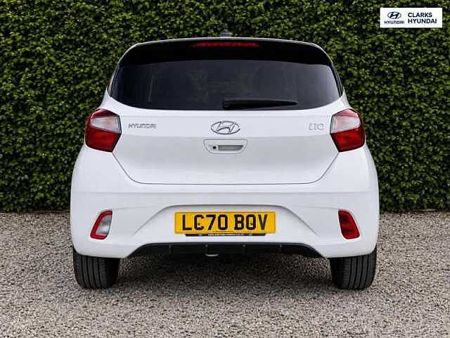 Hyundai I10 1.2 Premium Hatchback 5dr Petrol Manual Euro 6 (s/s) (84 ps) White