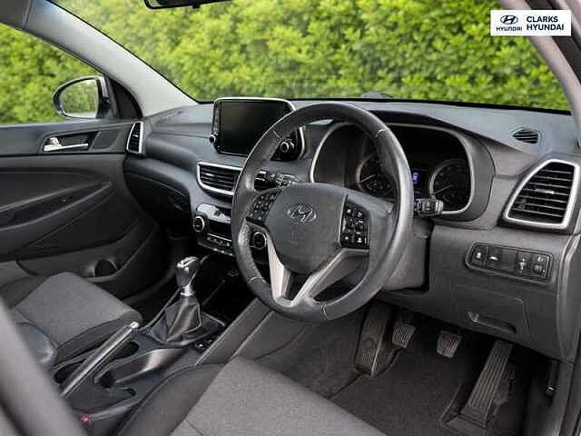 Hyundai TUCSON 1.6 GDi SE Nav SUV 5dr Petrol Manual Euro 6 (s/s) (132 ps) Silver