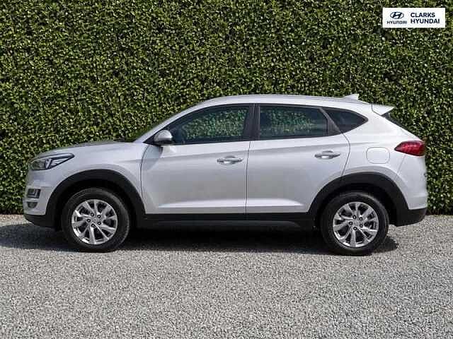 Hyundai TUCSON 1.6 GDi SE Nav SUV 5dr Petrol Manual Euro 6 (s/s) (132 ps) Silver