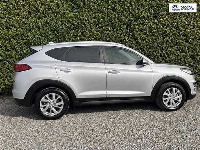 Hyundai TUCSON 1.6 GDi SE Nav SUV 5dr Petrol Manual Euro 6 (s/s) (132 ps) Silver